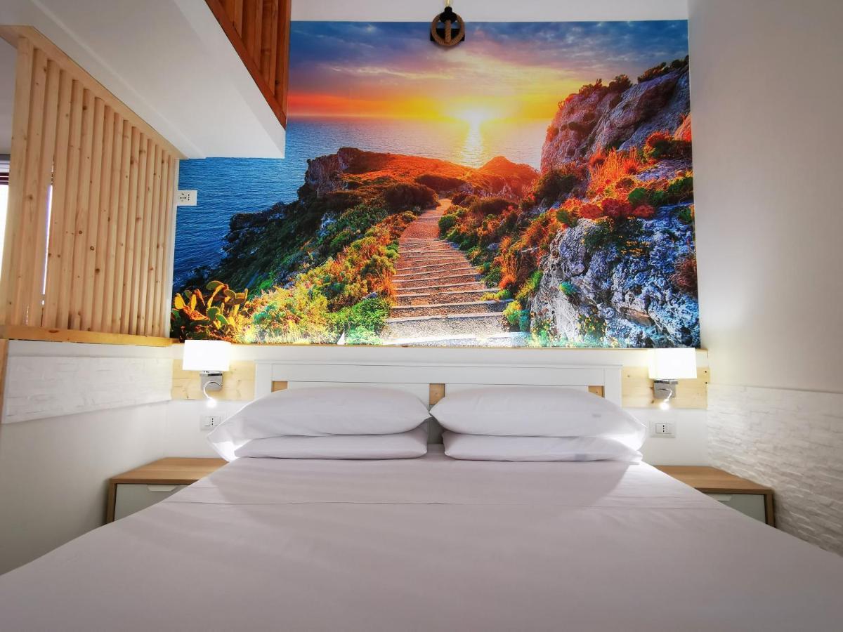 Guru House B&B Apartments Милаццо Экстерьер фото