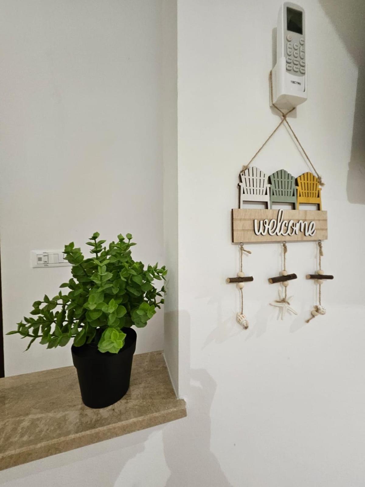 Guru House B&B Apartments Милаццо Экстерьер фото
